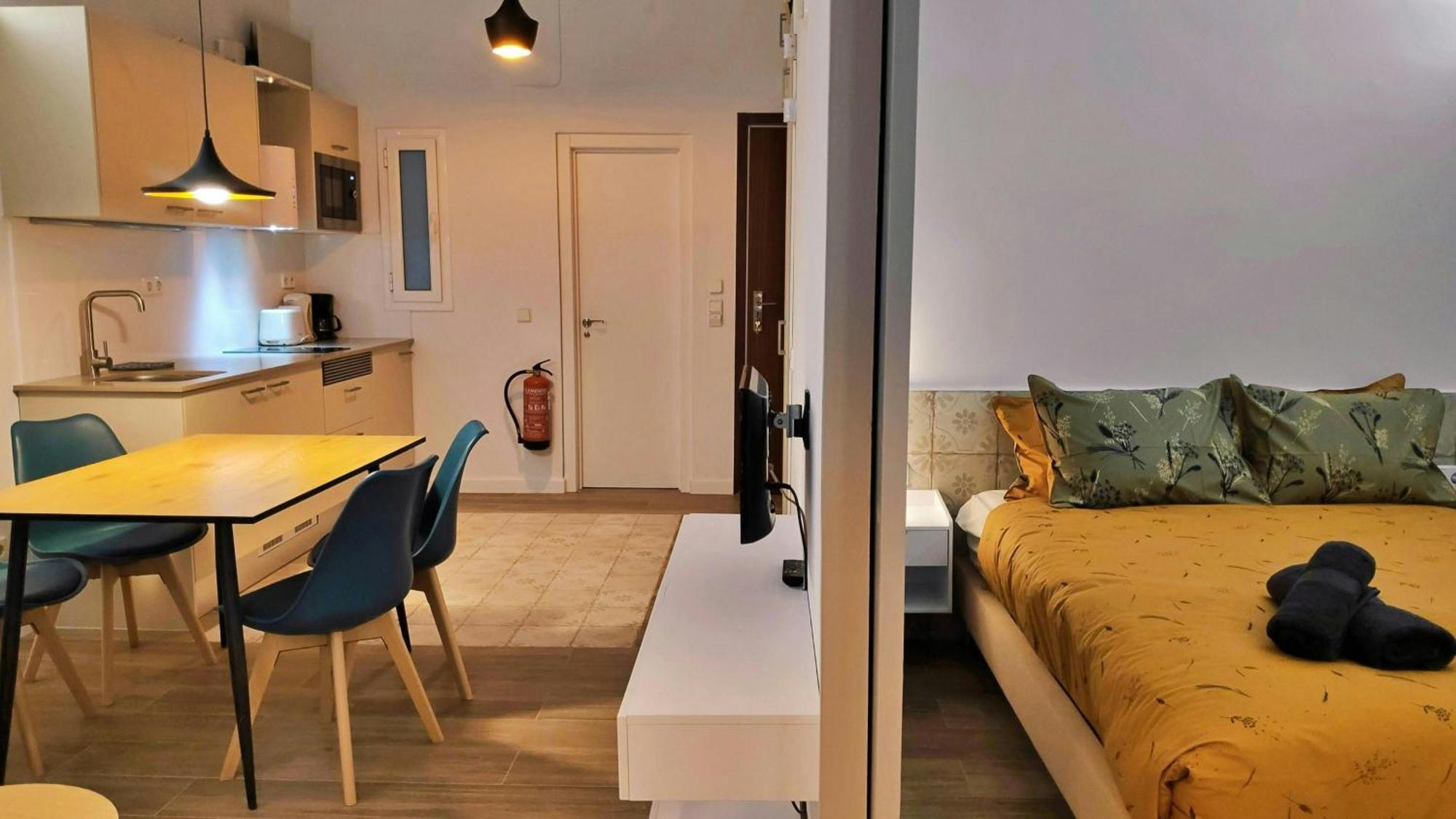 Sant Antoni 3 - Downtown Barcelona. Modern Apartment Екстериор снимка